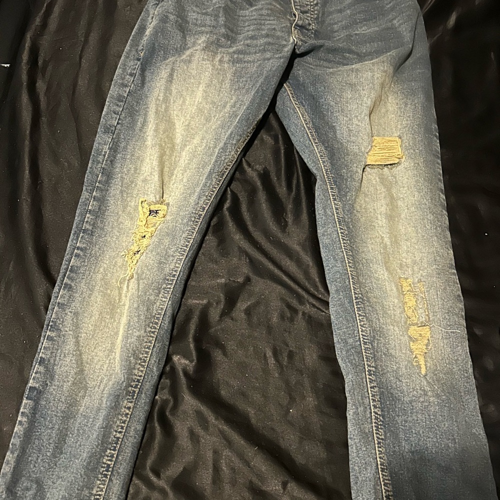 Boohoo Light Blue Distressed Straight Leg Jeans